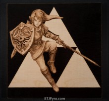 Espectacular figura de Link grabada en madera