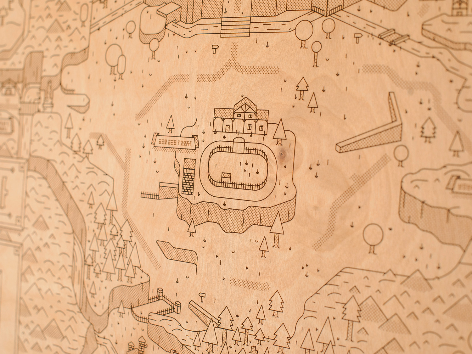 Mapa de Hyrule de Ocarina of Time tallado en madera